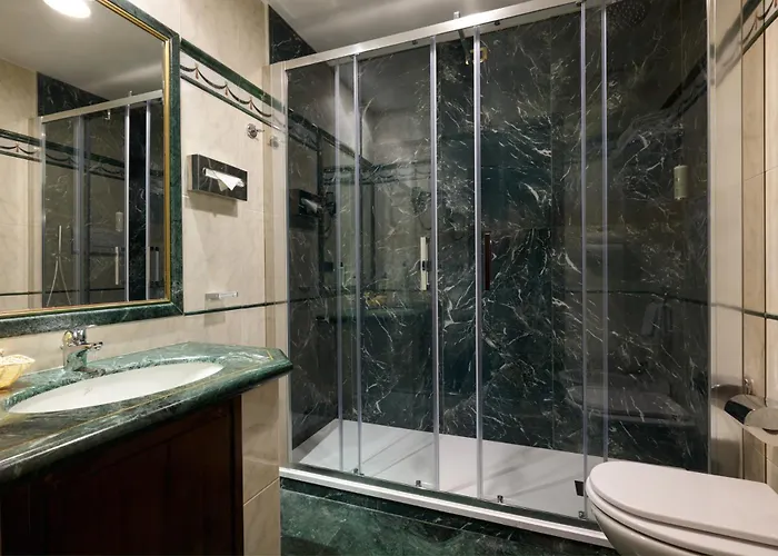 Grand Gianicolo Otel 4*