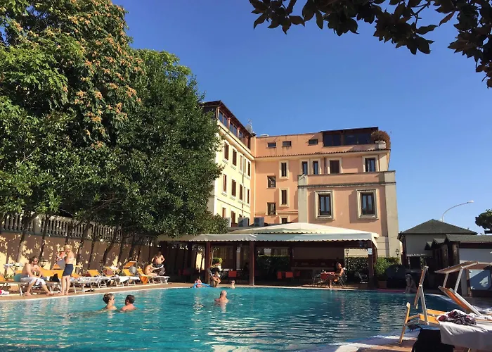 Grand Gianicolo Otel 4*