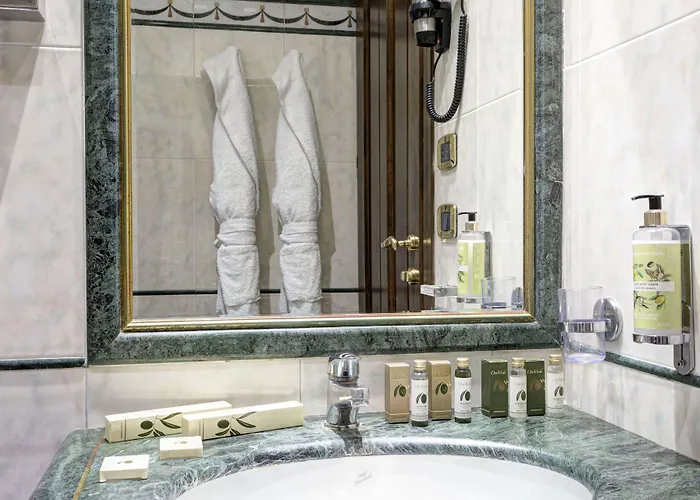 Grand Gianicolo Otel 4*